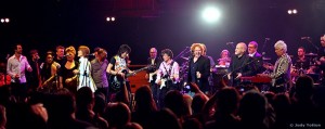 Alison on stage at Royal Albert Hall with Ronnie Woods, Mick Hucknall and others